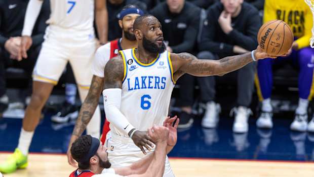 Lakers forward LeBron James